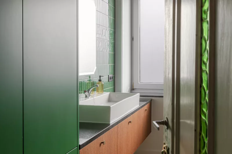 Sneak peak in de badkamer